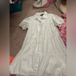 super cute white dress!